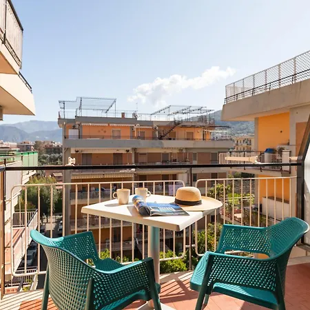 Bed & Breakfast Yourhome - Maison Degli Aranci 3*