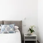 Bed and Breakfast Yourhome - Maison Degli Aranci