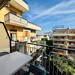 Bed and Breakfast Yourhome - Maison Degli Aranci 3*