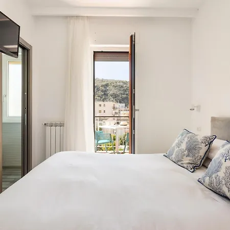 Couette-café Yourhome - Maison Degli Aranci 3*