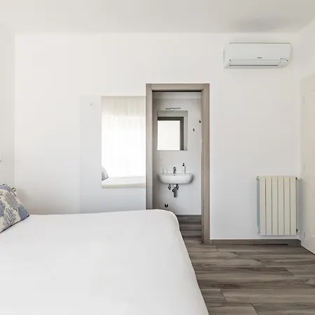 Yourhome - Maison Degli Aranci Готель типу 