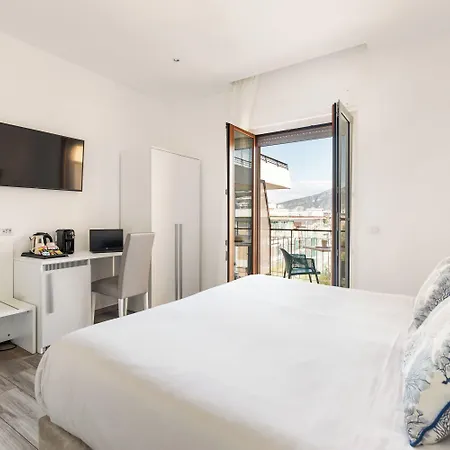 Yourhome - Maison Degli Aranci Bed and Breakfast Σορέντο