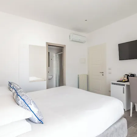 Yourhome - Maison Degli Aranci 3*