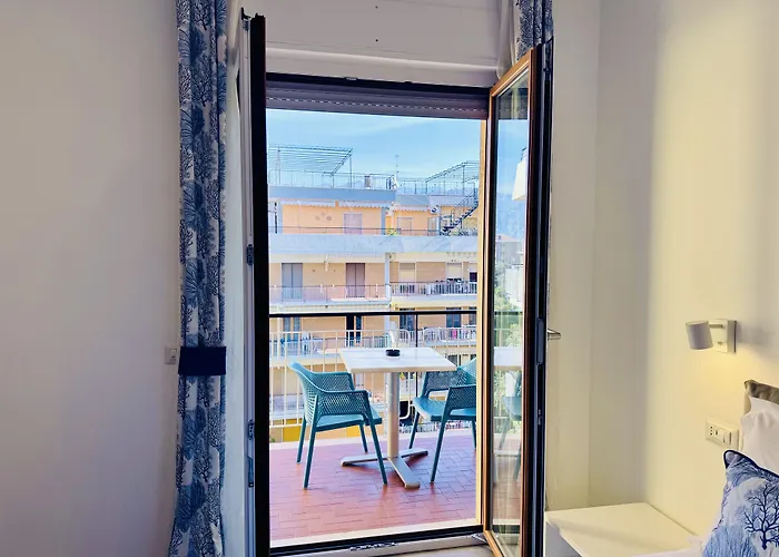 Yourhome - Maison Degli Aranci 3*