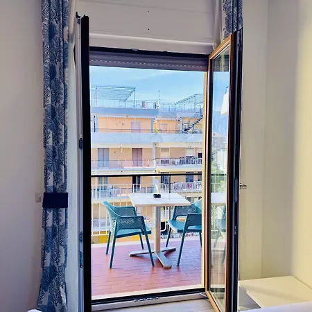 Yourhome - Maison Degli Aranci 3*