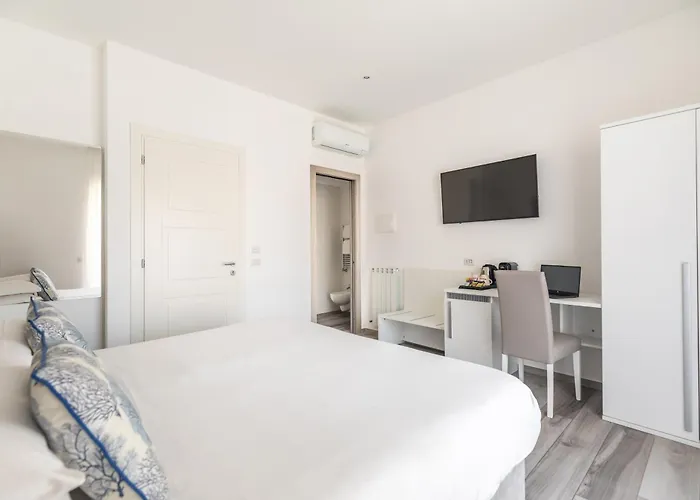 Yourhome - Maison Degli Aranci 3*