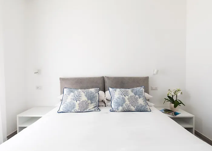 Yourhome - Maison Degli Aranci 3*